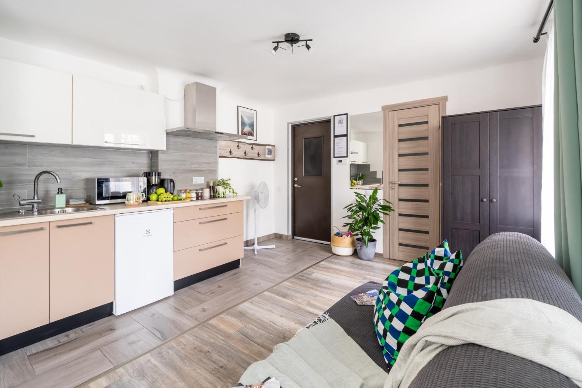 Green Garden & Private Parking Apartments With Playground Riga Exteriör bild