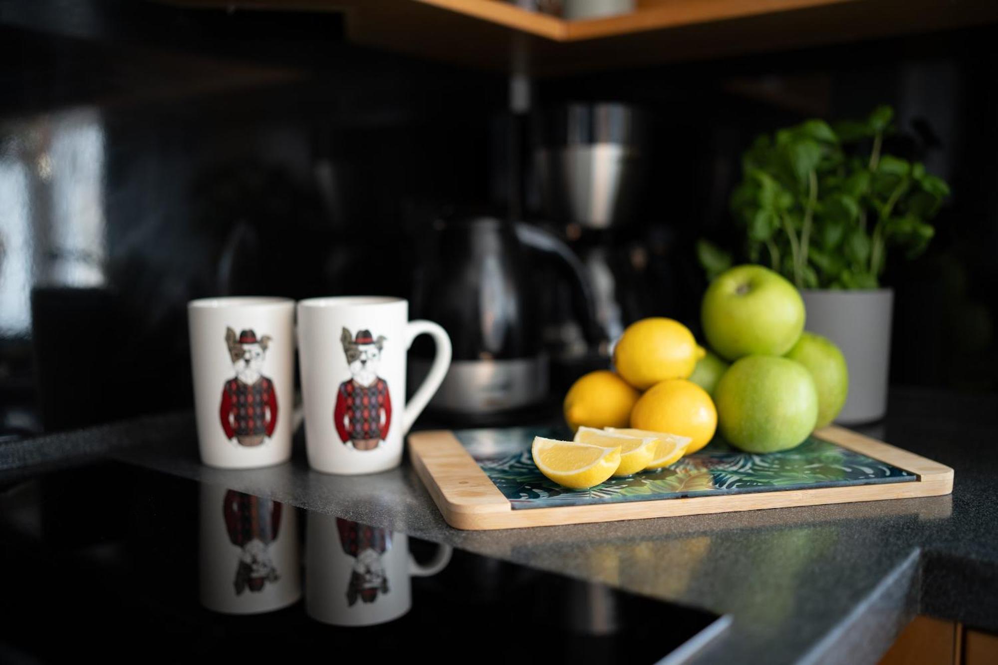 Green Garden & Private Parking Apartments With Playground Riga Exteriör bild